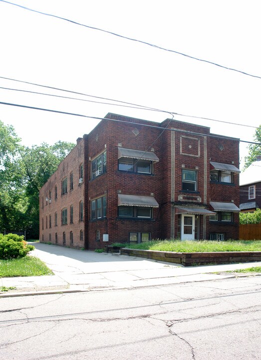 87 Jewett St in Akron, OH - Foto de edificio