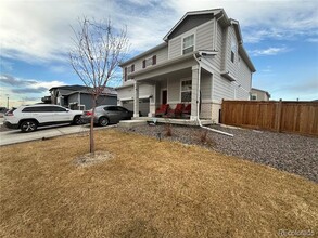 9050 Pitkin St in Commerce City, CO - Building Photo - Building Photo