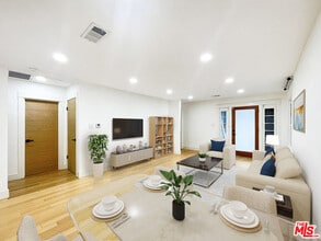 2414 Effie St in Los Angeles, CA - Foto de edificio - Building Photo