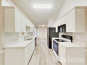 1113 Dunwoody Dr in Simpsonville, SC - Foto de edificio - Building Photo