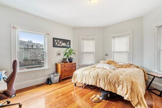 54 Hubbard Ave in Cambridge, MA - Building Photo - Building Photo