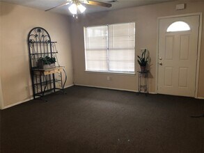 1022 Wilson Rd in Humble, TX - Building Photo - Building Photo