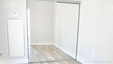 30 Shore Breeze Dr in Toronto, ON - Building Photo - Building Photo