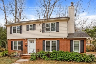 5800 Amity Pl in Charlotte, NC - Building Photo - Building Photo