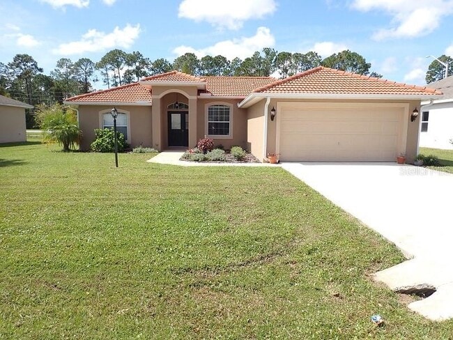 12 Point of Woods Dr