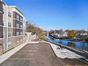 Edison Crossing LP in Mount Clemens, MI - Building Photo - Building Photo