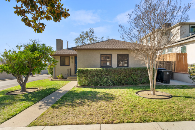 2801 N Myers St in Burbank, CA - Building Photo - Building Photo