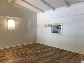 1075 Friedman Ln in Paducah, KY - Building Photo - Building Photo