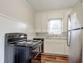 409 Emma St in Anderson, SC - Foto de edificio - Building Photo