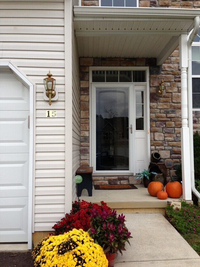 15 Emily Ct in Reading, PA - Building Photo - Building Photo