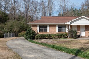 1367-1369 Hampton Dr in Auburn, AL - Building Photo