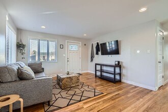 1659 S Raleigh St in Denver, CO - Building Photo - Building Photo