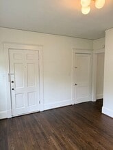 2419 Walker Ave in Greensboro, NC - Building Photo - Building Photo