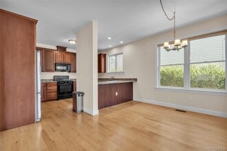 31 Maple St in Dobbs Ferry, NY - Foto de edificio - Building Photo