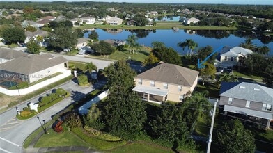 6057 Ridge Lake Cir in Vero Beach, FL - Building Photo - Building Photo