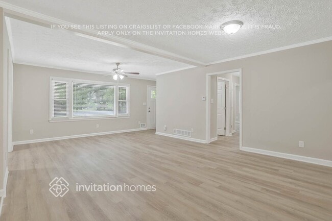 692 Barnes Dr in Mableton, GA - Building Photo - Building Photo