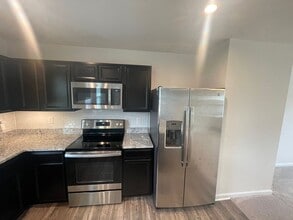 221 Hay Meadow Ln in Columbia, SC - Building Photo - Building Photo