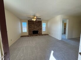 9101 Country Creek St in Houston, TX - Building Photo