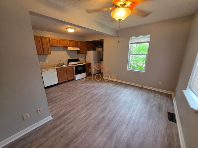 property at 803-805 N 7th St