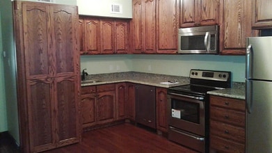 832 Blaylock Dr, Unit 2 in Dallas, TX - Building Photo - Building Photo