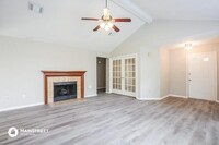 5418 Creek Shadows Dr in Humble, TX - Foto de edificio - Building Photo