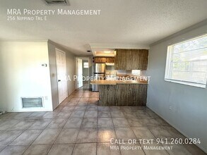 256 Nippino Trail E in Nokomis, FL - Building Photo - Building Photo