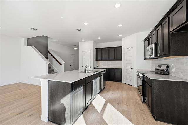 400 Wrangler Ln in Denton, TX - Building Photo - Building Photo