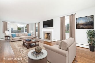 238 James St in Newington, CT - Building Photo - Building Photo