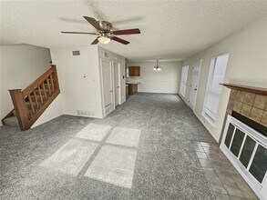 1537 Lincolnshire Way in Fort Worth, TX - Building Photo - Building Photo