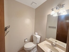 419 W Kiowa Ave in Hobbs, NM - Building Photo - Building Photo