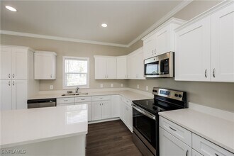 1850 Welk St in Lehigh Acres, FL - Building Photo - Building Photo