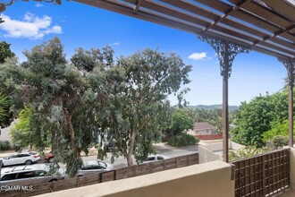 3509 Marguerite St, Unit Private Bedroom in Los Angeles, CA - Building Photo - Building Photo