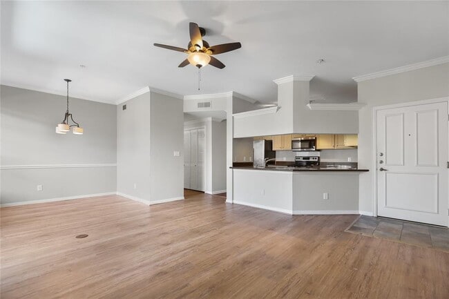 property at 2111 Welch St