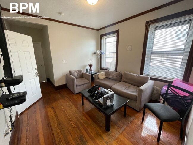 32 Shelby St, Unit 1