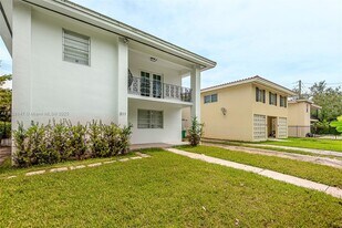309 Bird Rd in Coral Gables, FL - Building Photo