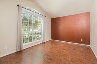 9502 Mustang Park Ct in Humble, TX - Building Photo - Building Photo