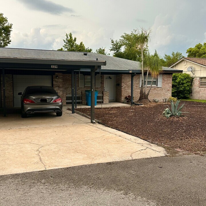 329 E Evergreen Ave in Longwood, FL - Building Photo