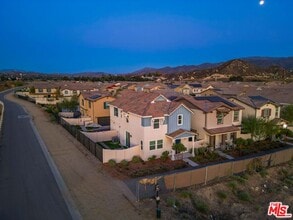 27639 Sawtooth Ln in Santa Clarita, CA - Building Photo - Building Photo