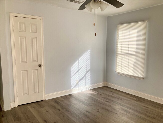 331 Terminal St in Houston, TX - Building Photo - Building Photo