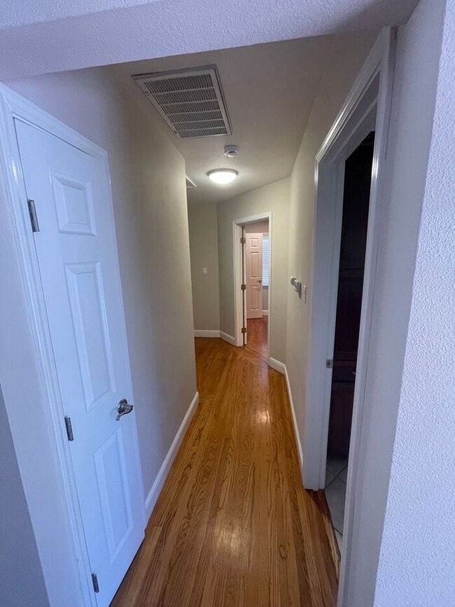 3277 Barlow Dr in Castro Valley, CA - Building Photo - Building Photo