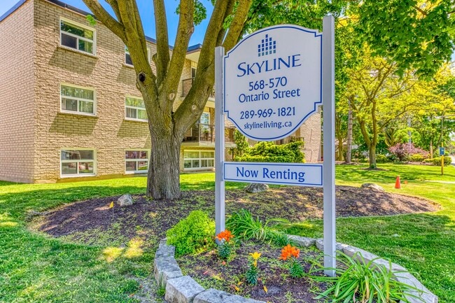 Henley & Cypress Gardens Apartments in St Catharines, ON - Building Photo - Building Photo