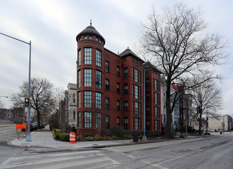 1000 Rhode Island Ave NW in Washington, DC - Building Photo