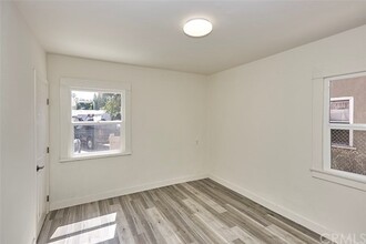 1432 Cherry Ave-Unit -A in Long Beach, CA - Building Photo - Building Photo