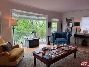 574 Stassi Ln in Santa Monica, CA - Building Photo - Building Photo