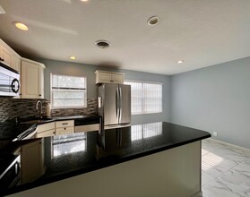257 Dorchester K in West Palm Beach, FL - Foto de edificio - Building Photo