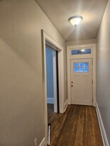 1619 E Main St in Columbus, OH - Building Photo