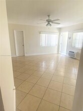 2407 Cleveland St in Hollywood, FL - Building Photo - Building Photo