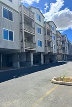 OUTLOOK in Pullman, WA - Foto de edificio - Building Photo