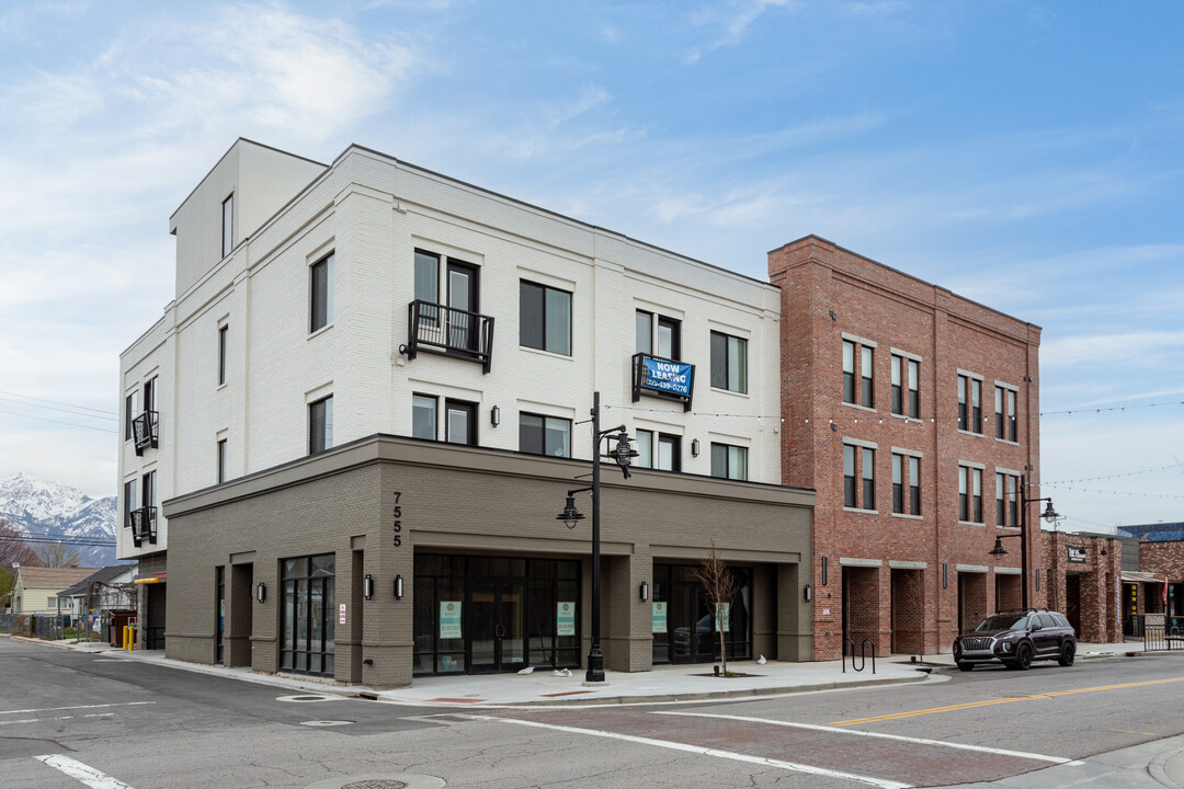 7555 S Main St in Midvale, UT - Building Photo