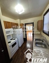 822 S Commercial St in Neenah, WI - Building Photo - Building Photo